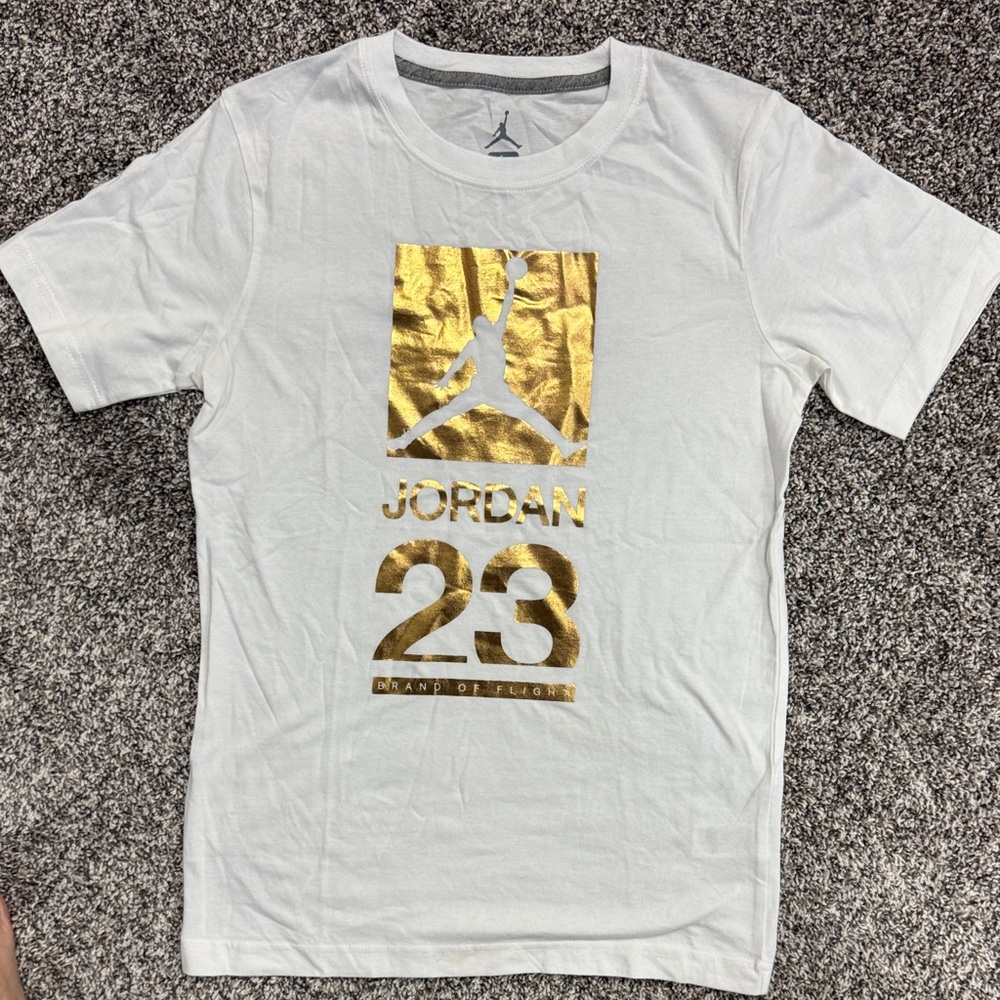 NWOT Jordan 23  Youth Crew Neck T-Shirt in White with Gold Logo